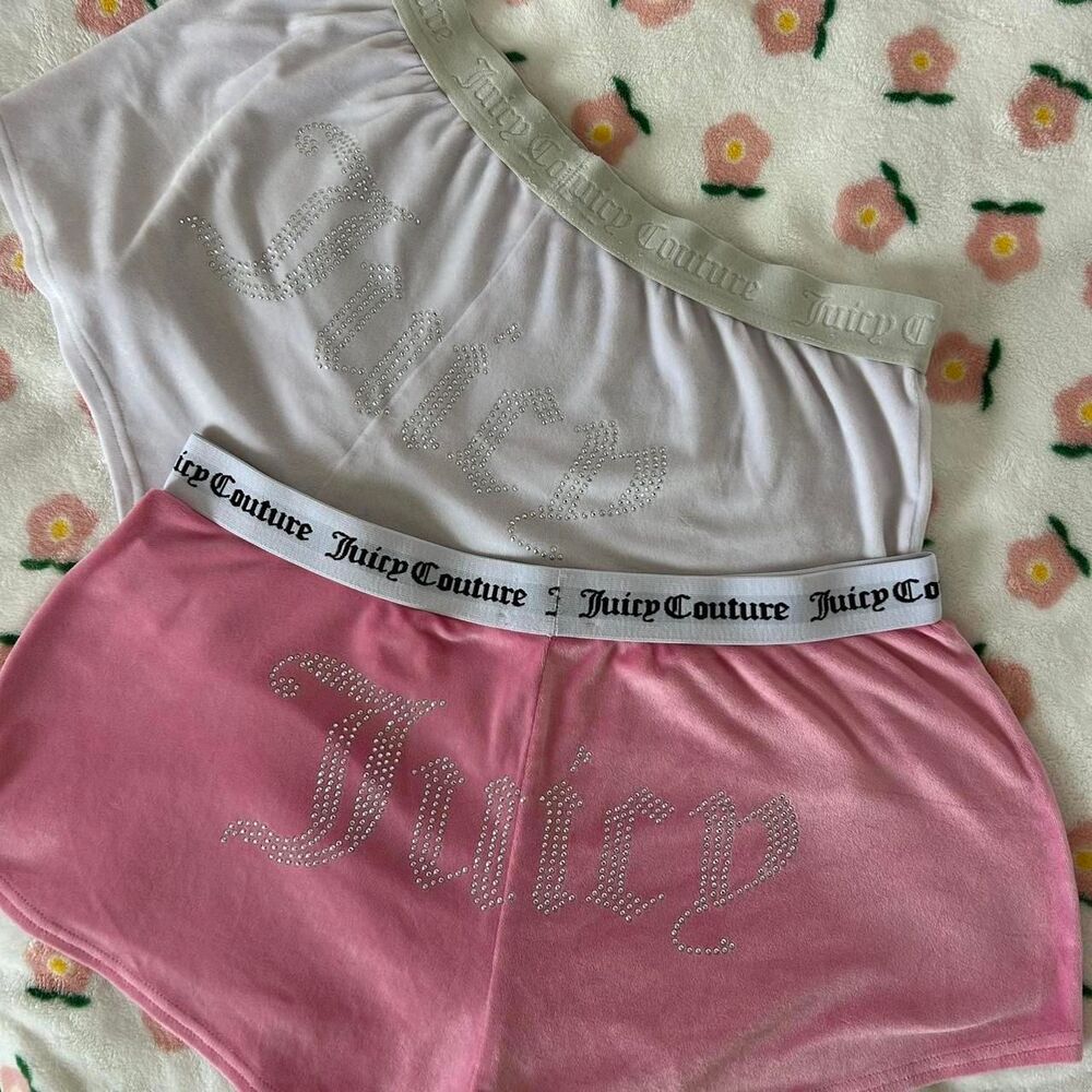 Juicy-couture Women's Pink and White Shorts